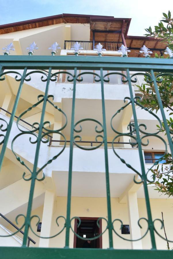 Hotel Villa Ago Përmet Exteriör bild